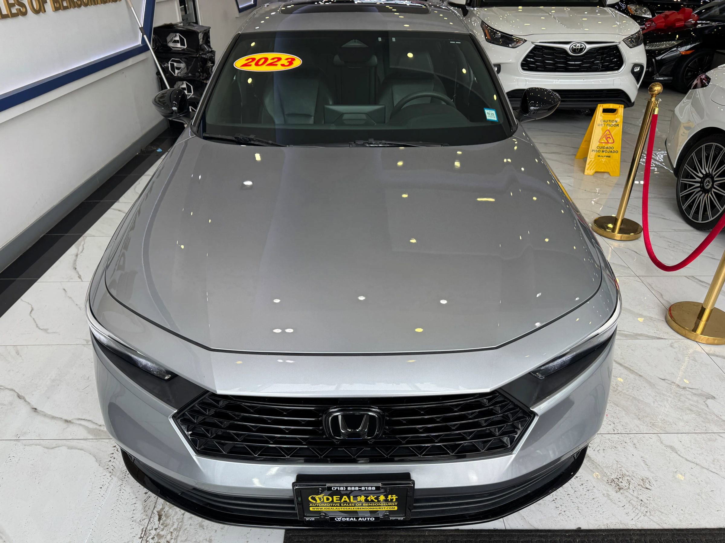 Used 2023 Honda Accord Sport image 2