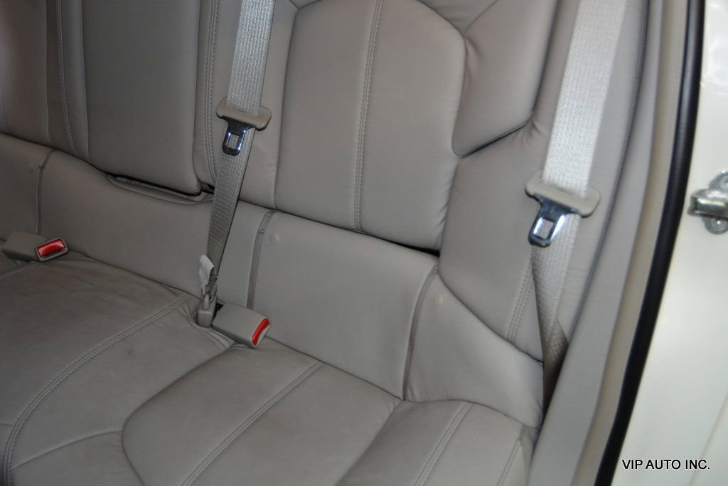 Used 2010 Cadillac CTS Wagon image 24