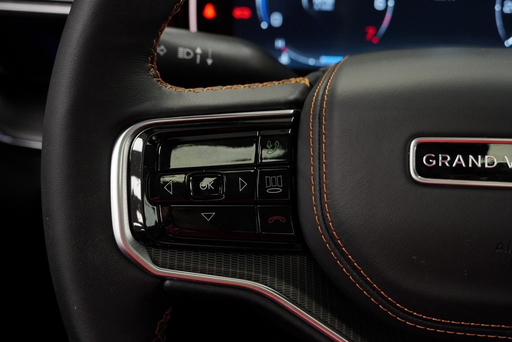 New 2025 Jeep Grand Wagoneer Series III w/ Rear Seat Video Group 1 image 31