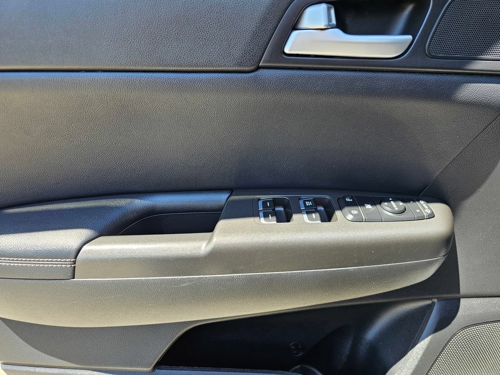 Used 2020 Kia Sportage S FWD image 23