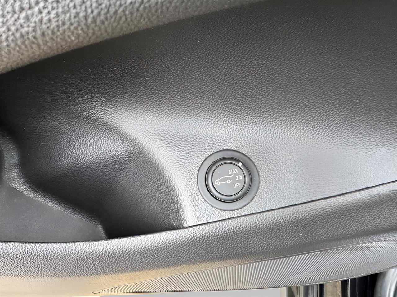 Used 2019 Buick Envision Essence image 26