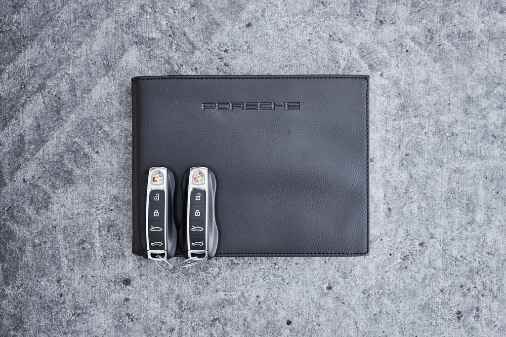 Used 2022 Porsche Taycan 4 Cross Turismo image 81