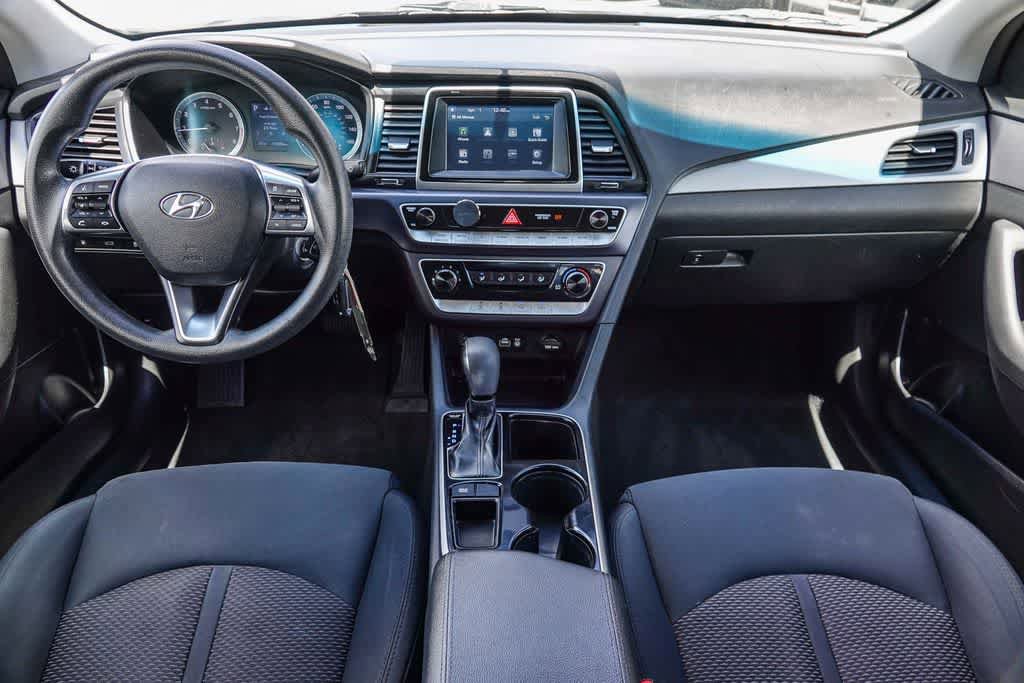 Used 2018 Hyundai Sonata SE w/ Cargo Package FWD image 11
