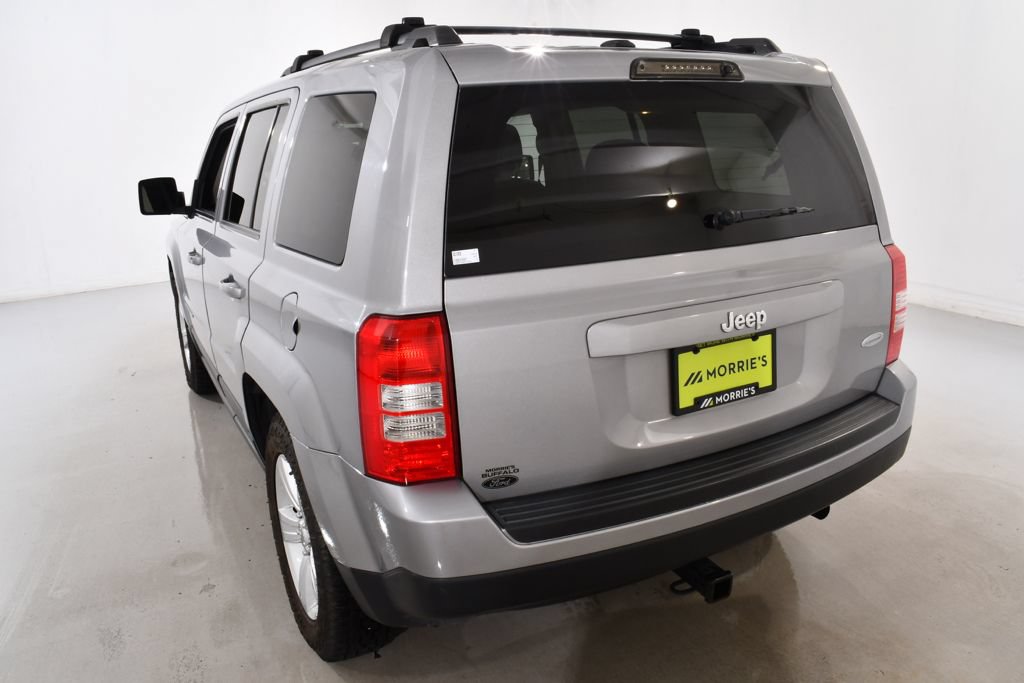 Used 2017 Jeep Patriot Latitude FWD image 14