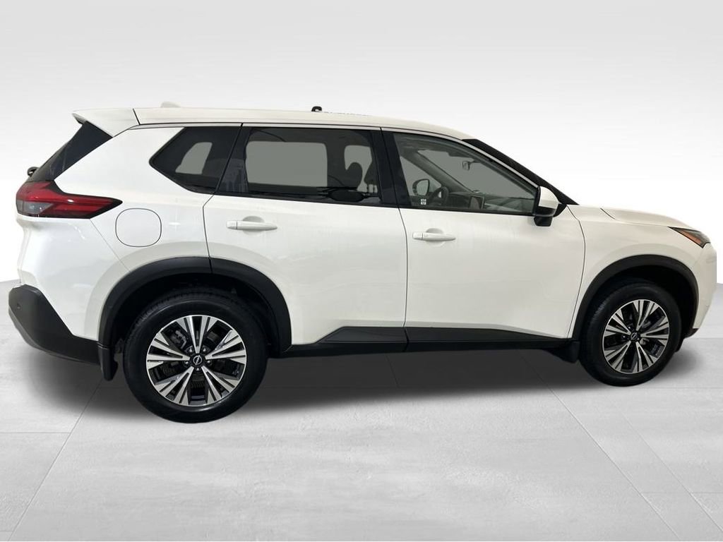 Used 2023 Nissan Rogue SV image 7
