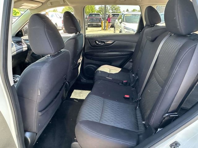 Used 2018 Nissan Rogue SV FWD image 18