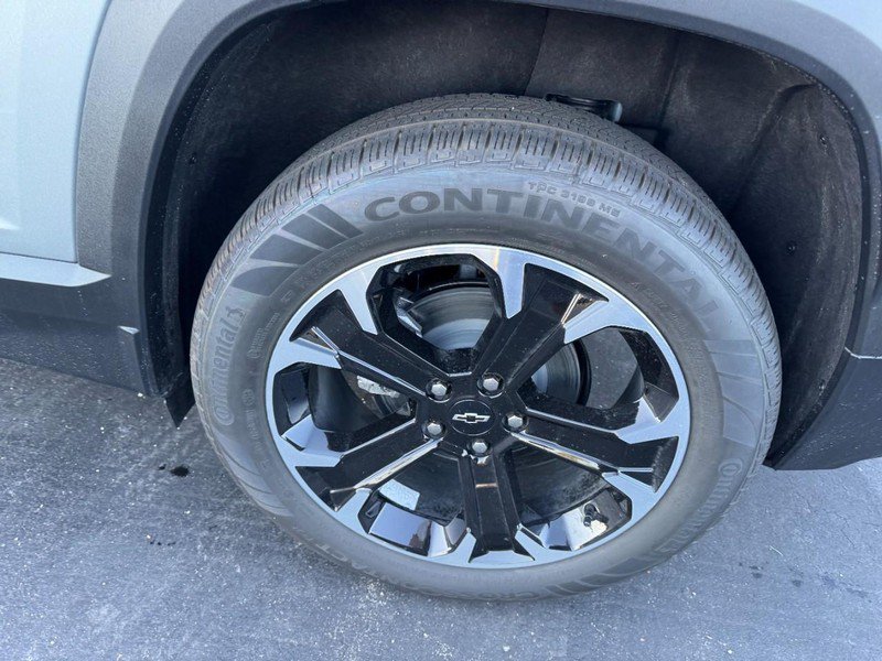 New 2027 Chevrolet Equinox LT FWD image 31