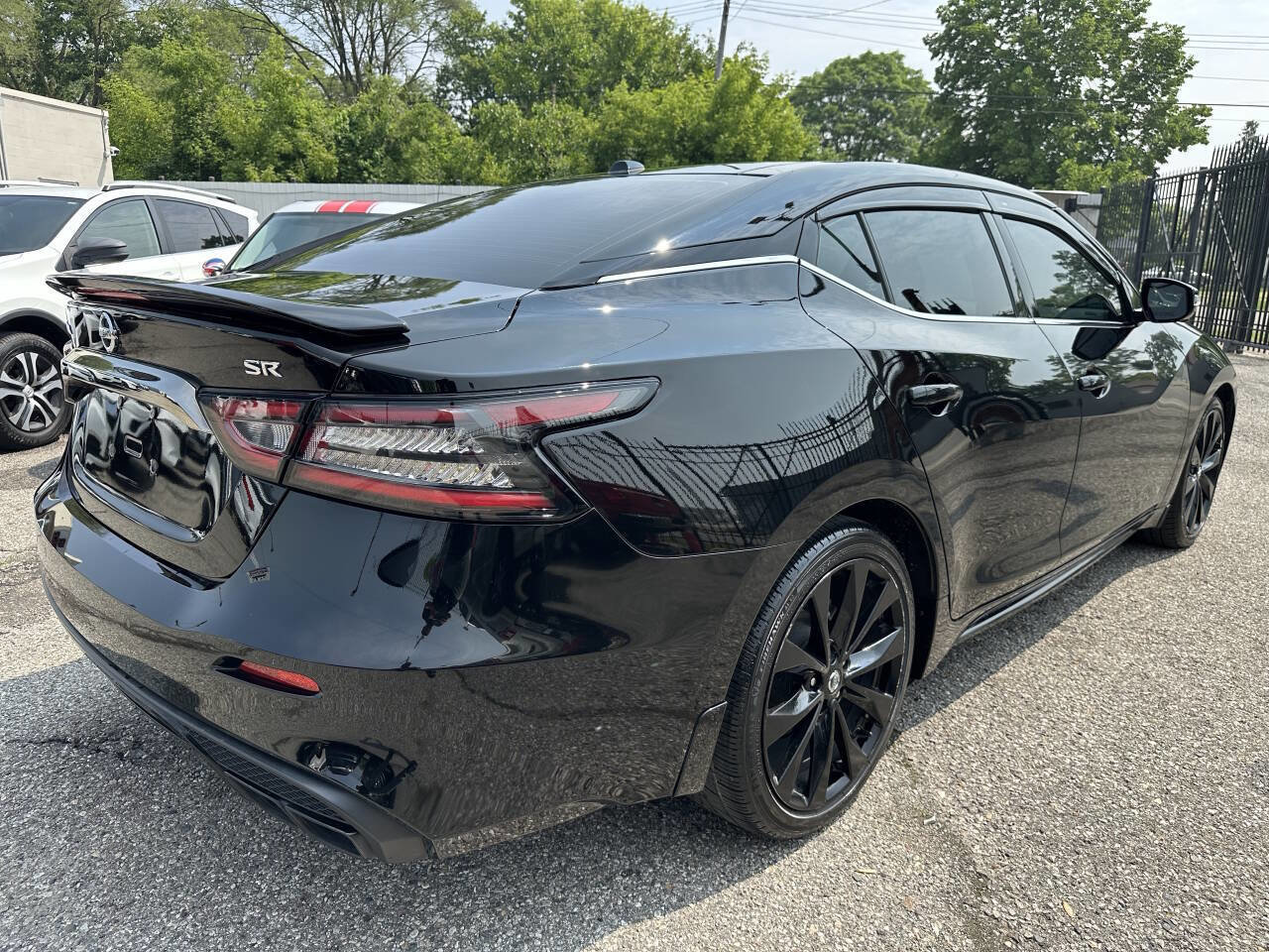 Used 2019 Nissan Maxima SR image 7