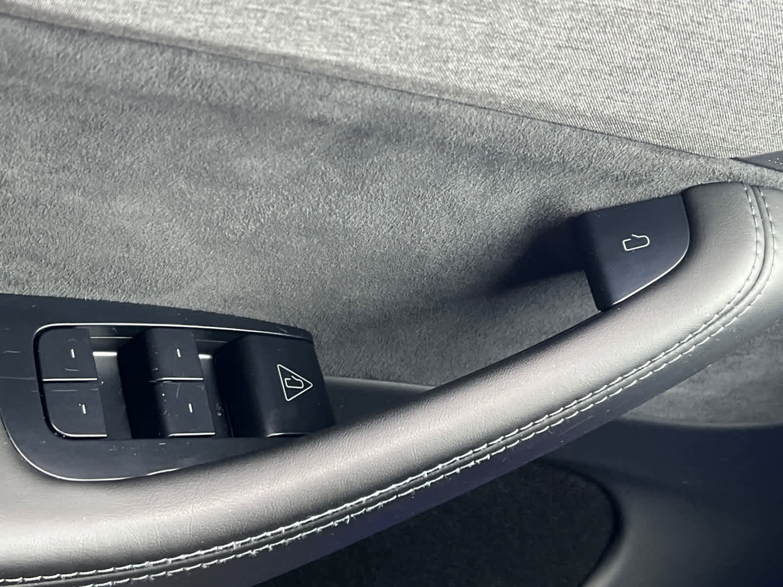 Used 2026 Tesla Model Y 2WD image 19