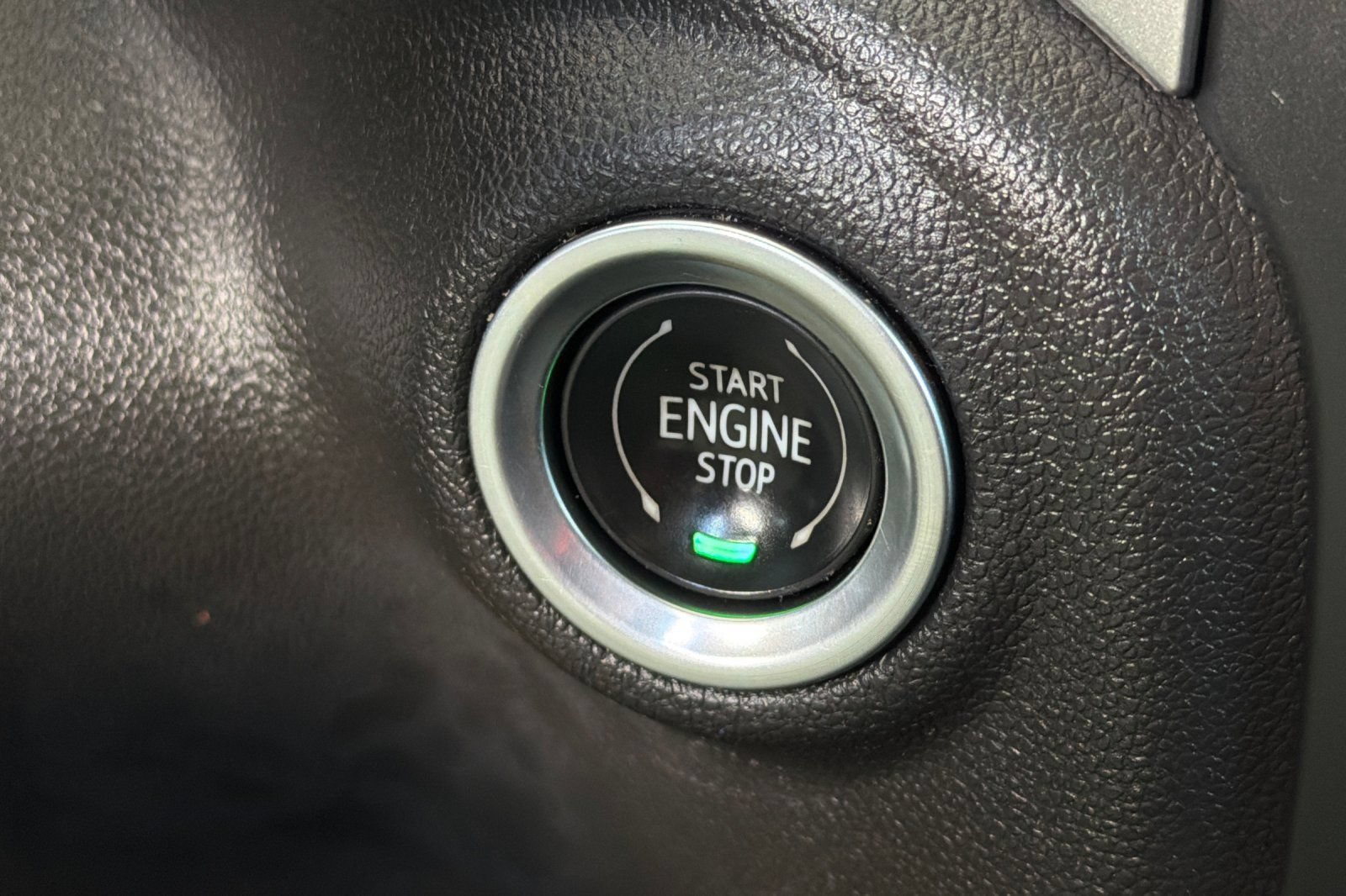 Used 2021 Chevrolet Silverado 1500 RST AWD/4WD image 23
