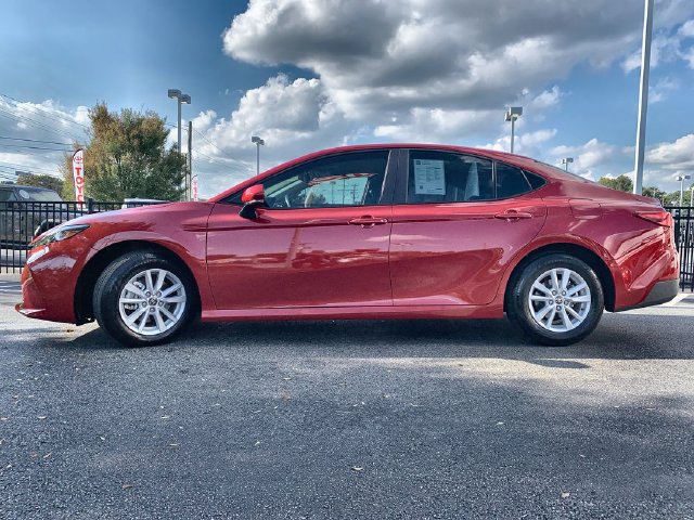 Used 2026 Toyota Camry LE FWD image 5