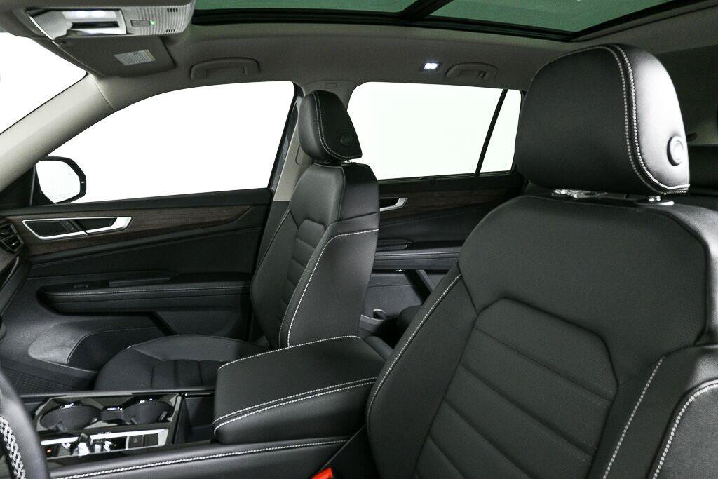 New 2026 Volkswagen Atlas SEL AWD/4WD image 7