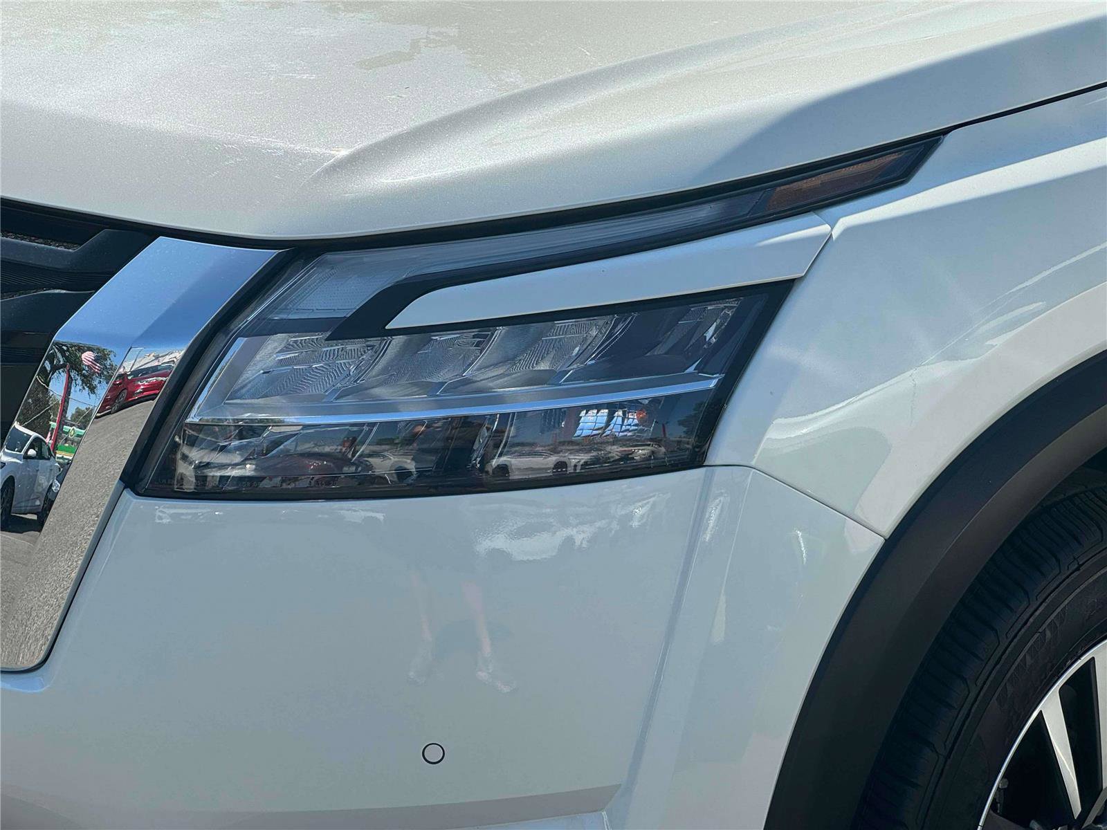 Used 2024 Nissan Pathfinder SL image 8