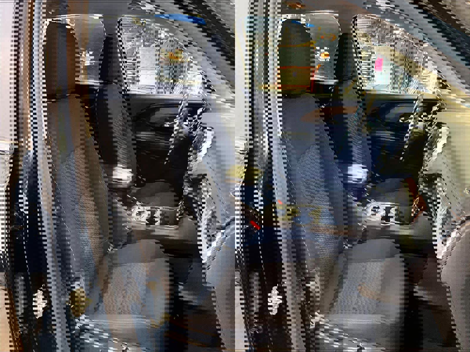 Used 2021 GMC Terrain SLE w/ Driver Convenience Package image 11