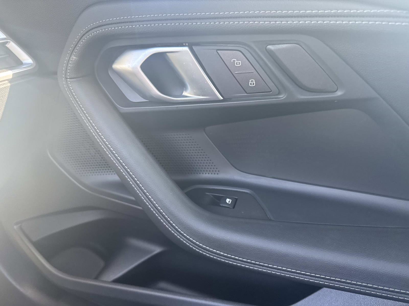 Used 2025 BMW 230i Coupe image 17