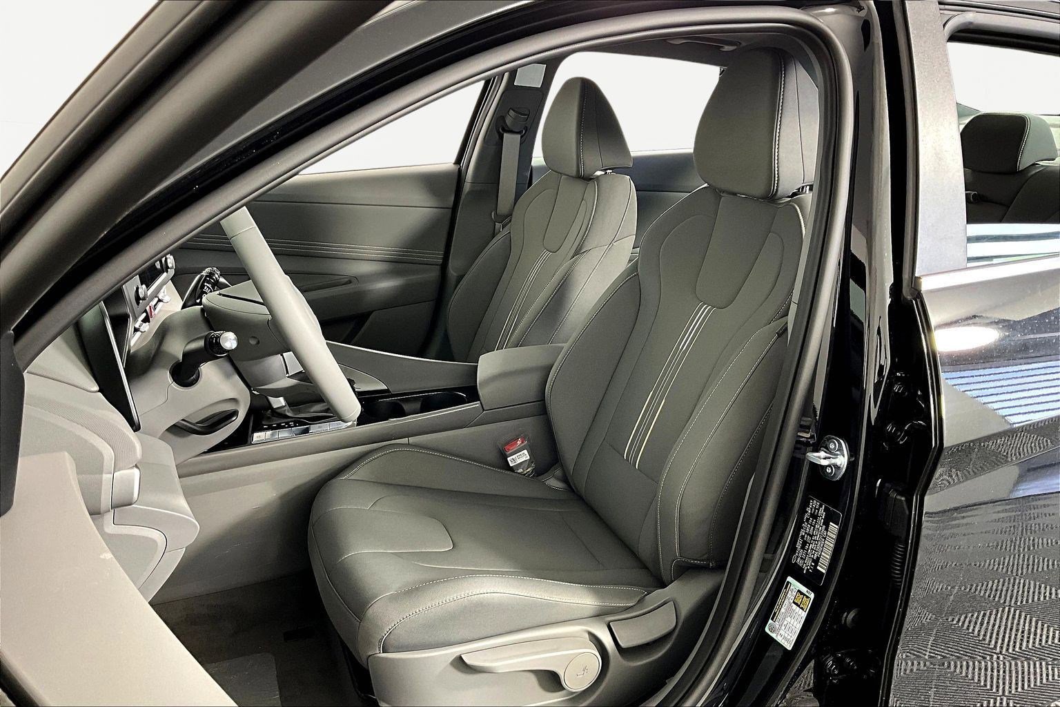 New 2026 Hyundai Elantra N Line FWD image 17