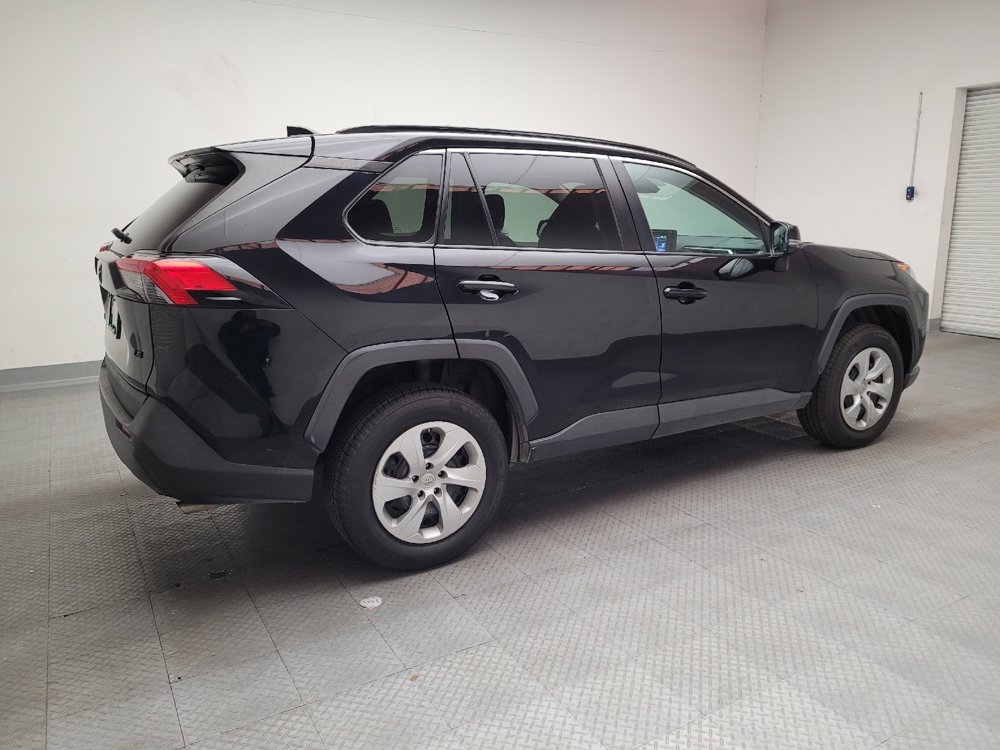 Used 2021 Toyota RAV4 LE FWD image 10