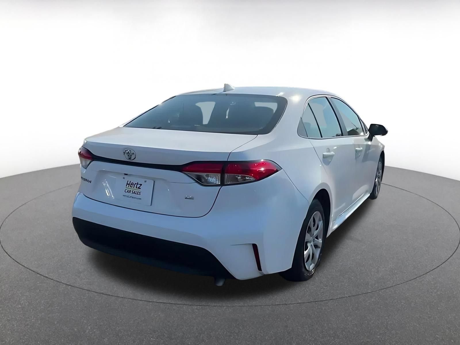 Used 2025 Toyota Corolla LE FWD image 14