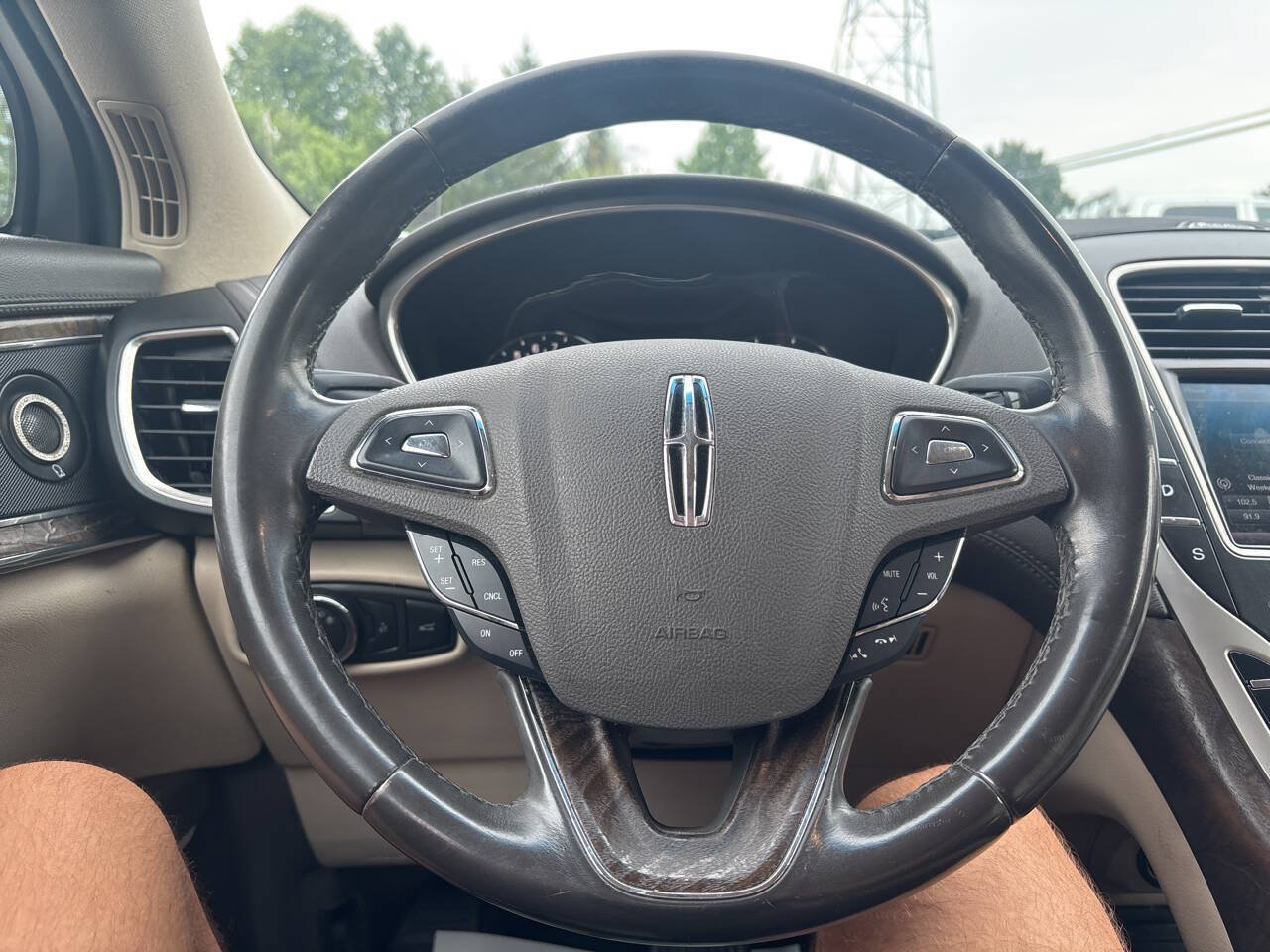 Used 2016 Lincoln MKX Select FWD image 21