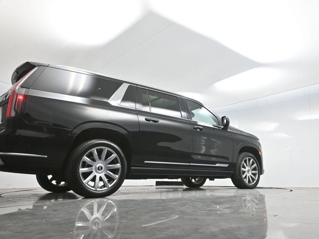 Used 2024 Cadillac Escalade ESV Premium Luxury Platinum AWD/4WD image 66