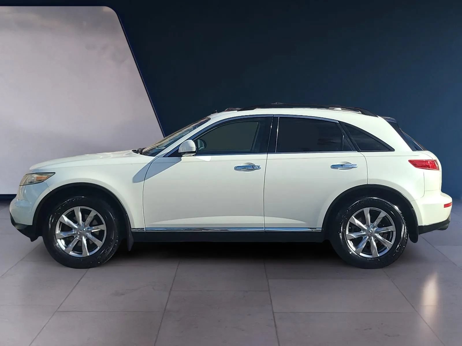 Used 2008 INFINITI FX35 2WD w/ Touring Pkg image 2
