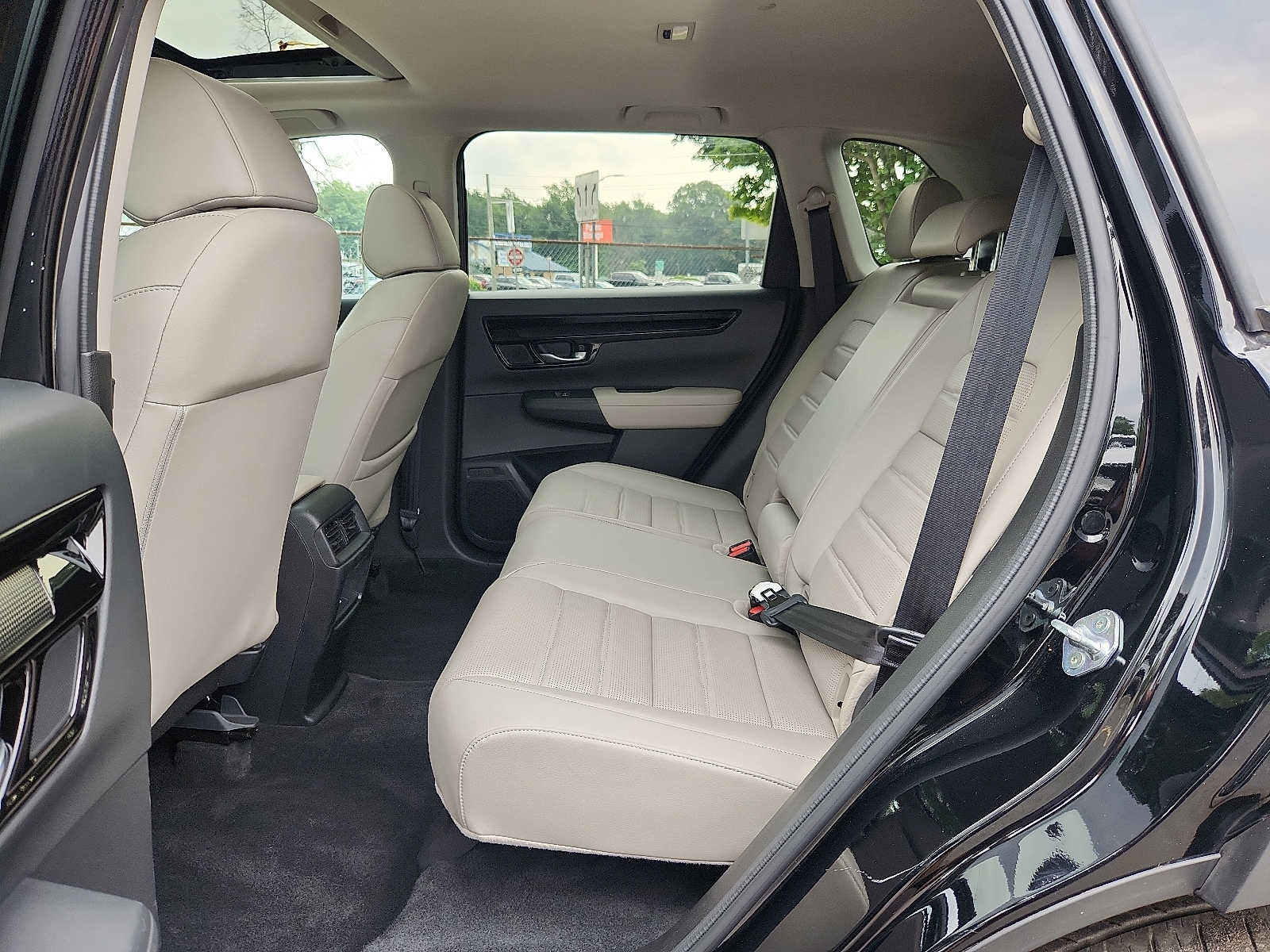 Used 2024 Honda CR-V EX-L image 10