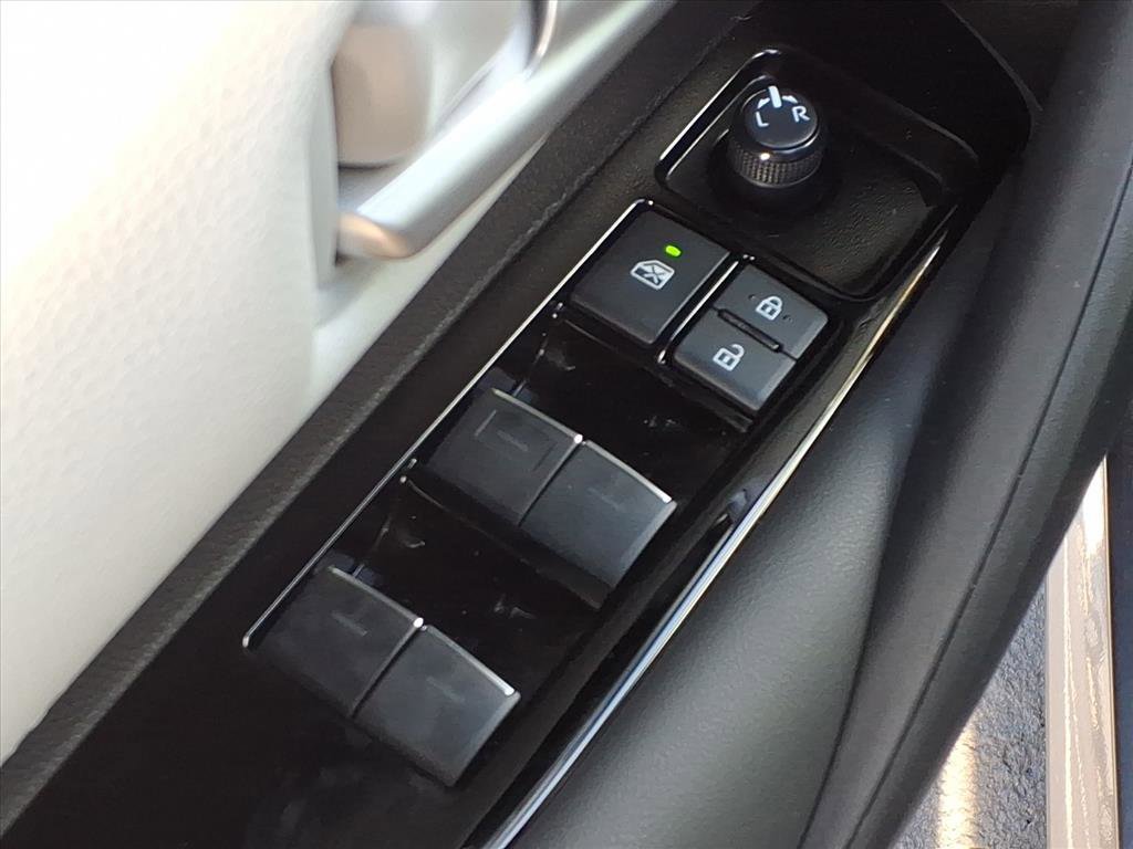 Certified 2024 Toyota Corolla SE w/ SE Package image 14