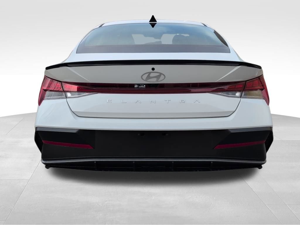 New 2026 Hyundai Elantra SEL Sport image 6