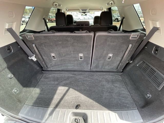 Used 2022 Nissan Pathfinder SV image 34