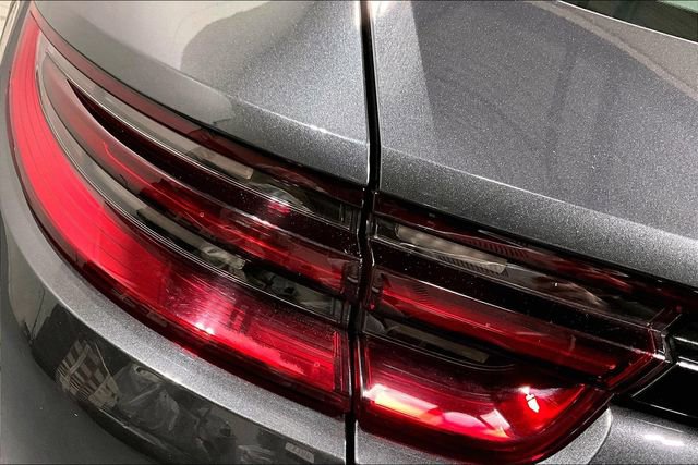 Used 2020 Porsche Panamera 4S image 31