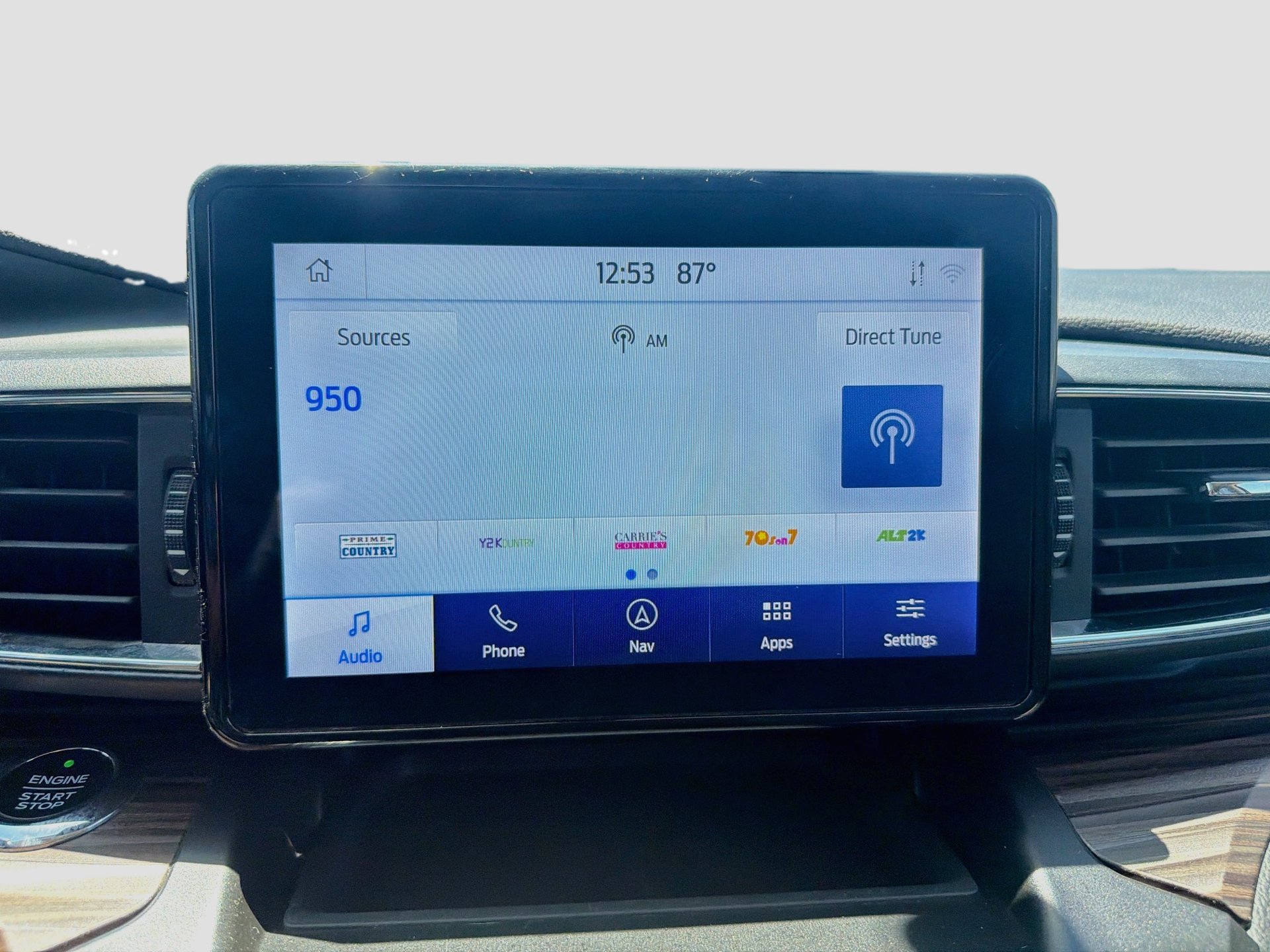 Used 2020 Ford Explorer Limited AWD/4WD image 18