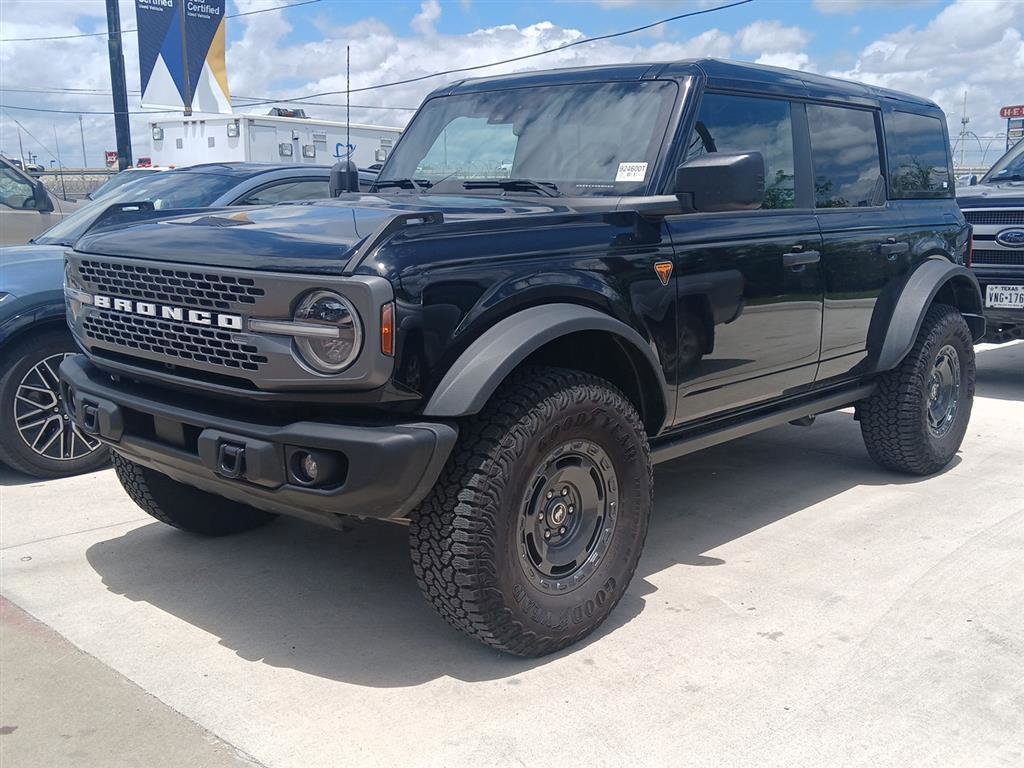 Used 2025 Ford Bronco Badlands w/ Sasquatch Package AWD/4WD image 2