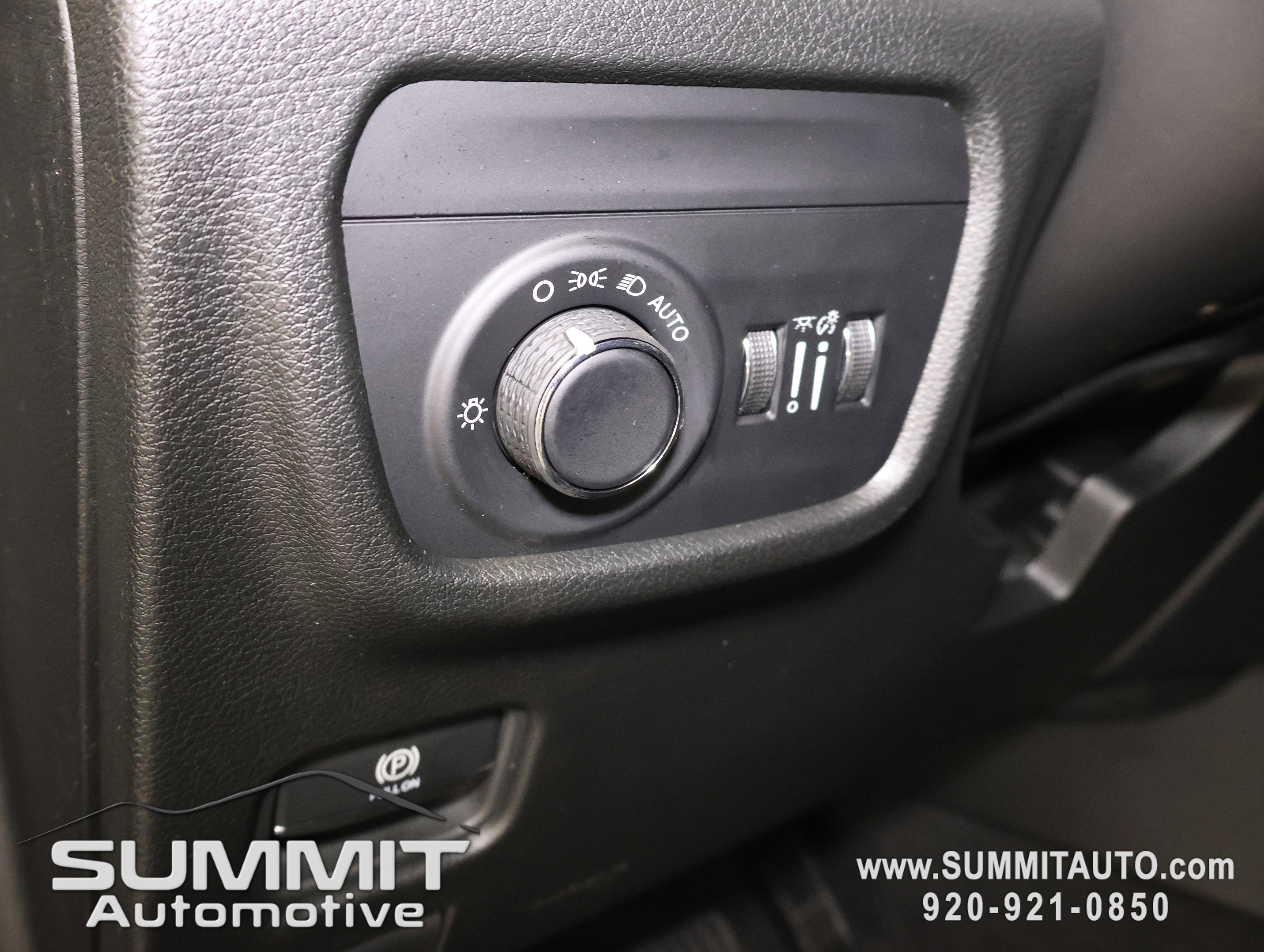 New 2026 Jeep Grand Cherokee Altitude AWD/4WD image 45