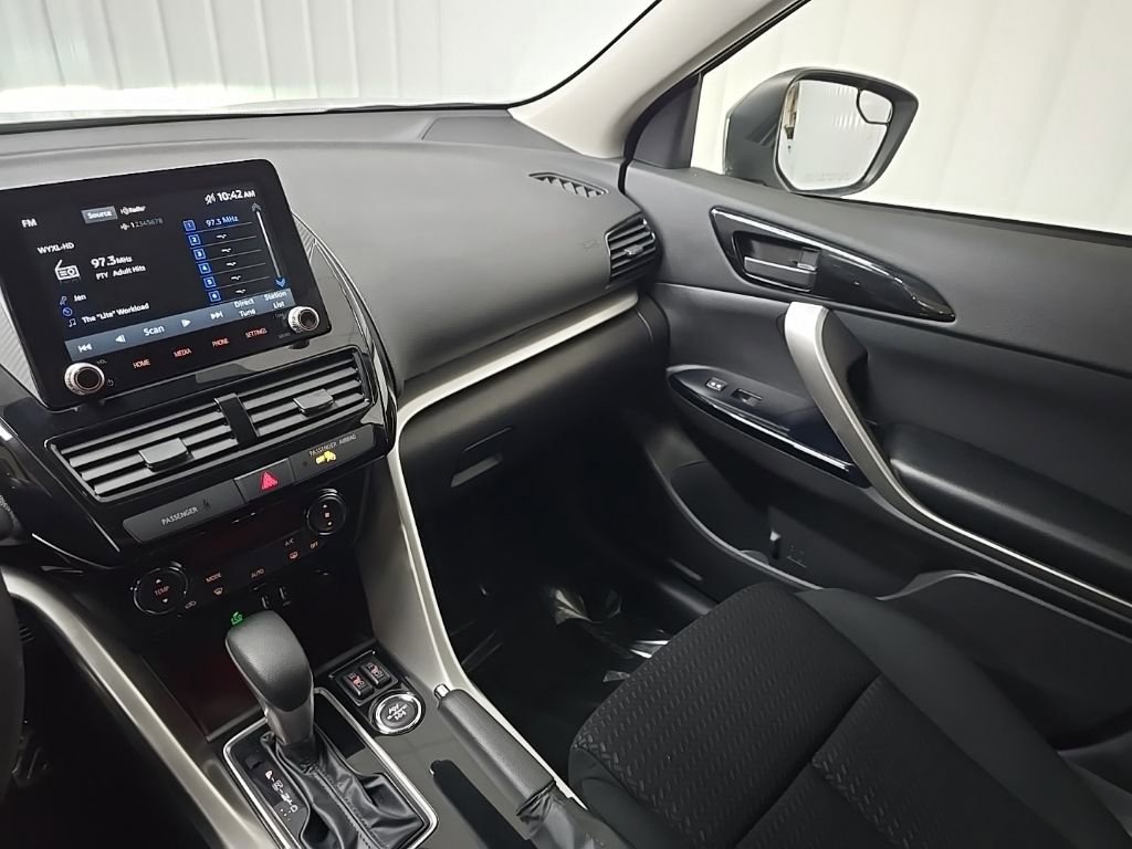 Used 2024 Mitsubishi Eclipse Cross LE AWD/4WD image 25