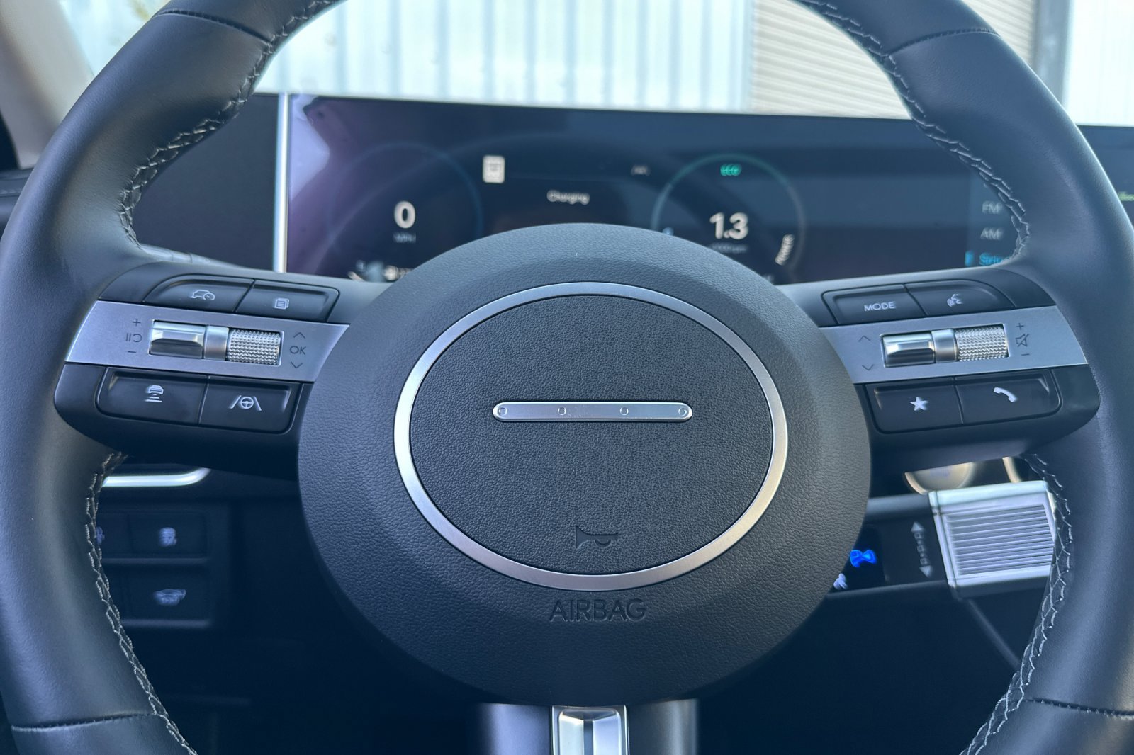 New 2025 Hyundai Sonata Limited FWD image 23