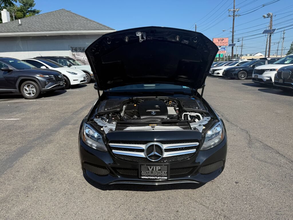 Used 2018 Mercedes-Benz C 300 4MATIC Sedan image 32