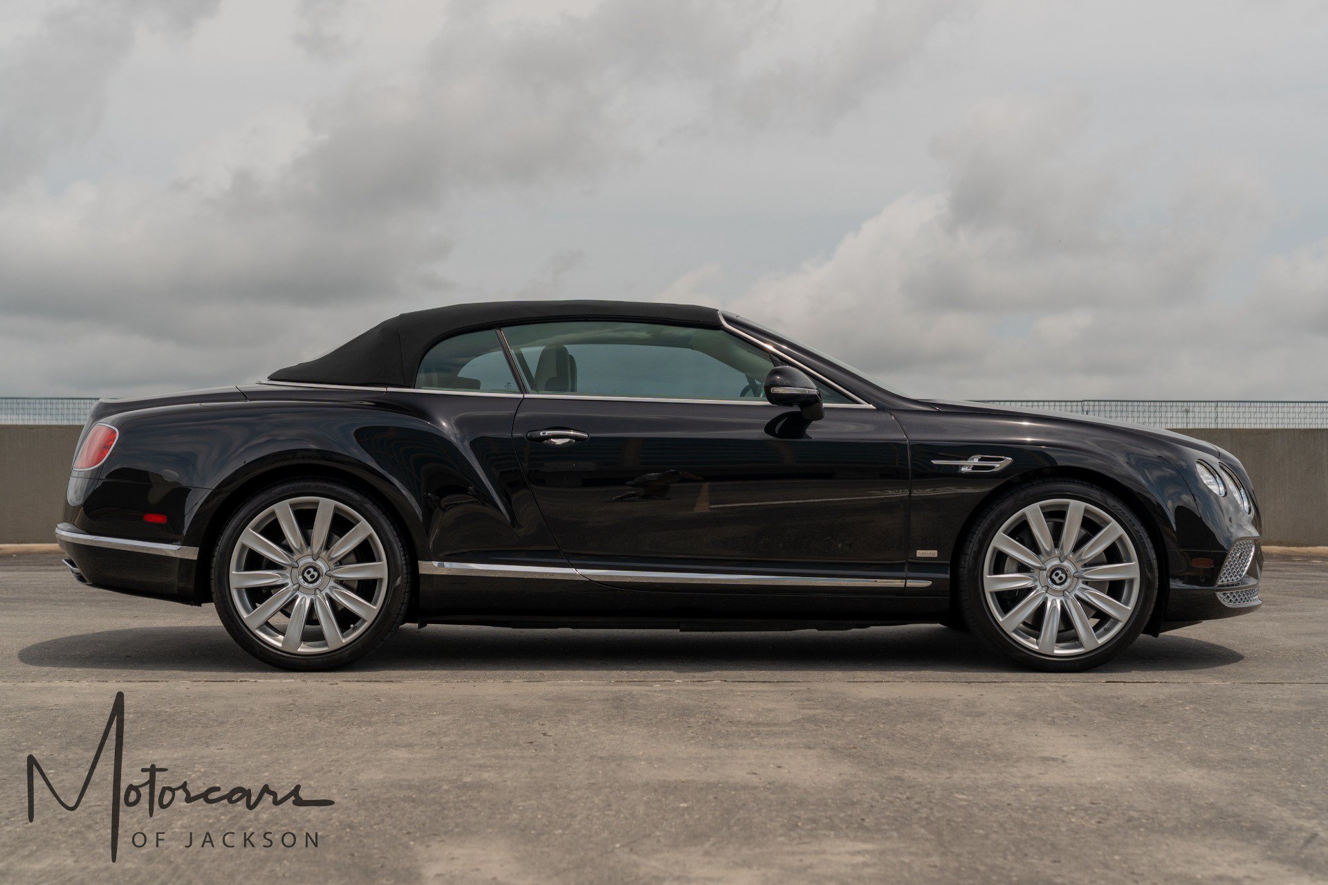 Used 2018 Bentley Continental GT AWD/4WD image 9