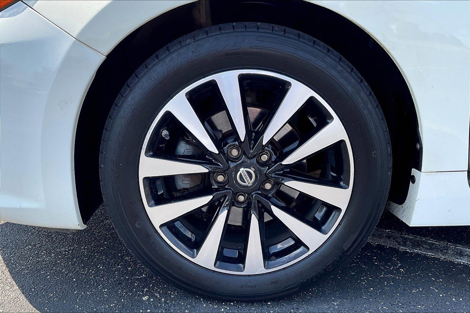 Used 2018 Nissan Altima 2.5 SV image 9