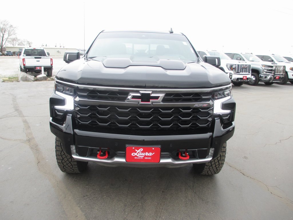 Used 2025 Chevrolet Silverado 1500 ZR2 w/ Technology Package image 11