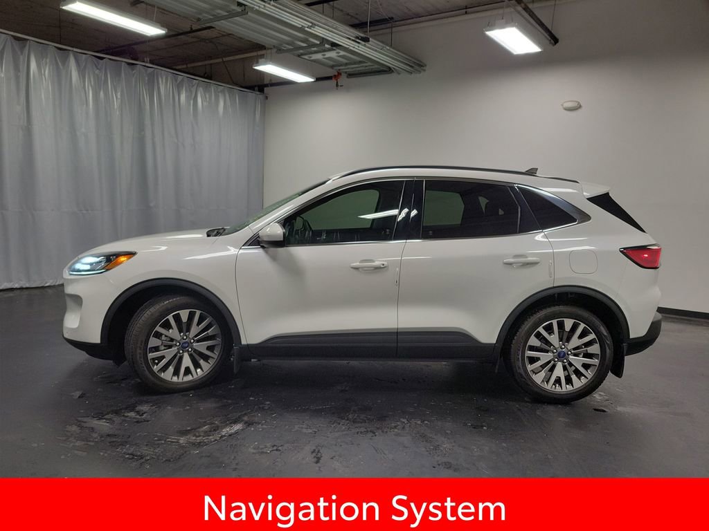 Used 2022 Ford Escape Titanium image 5