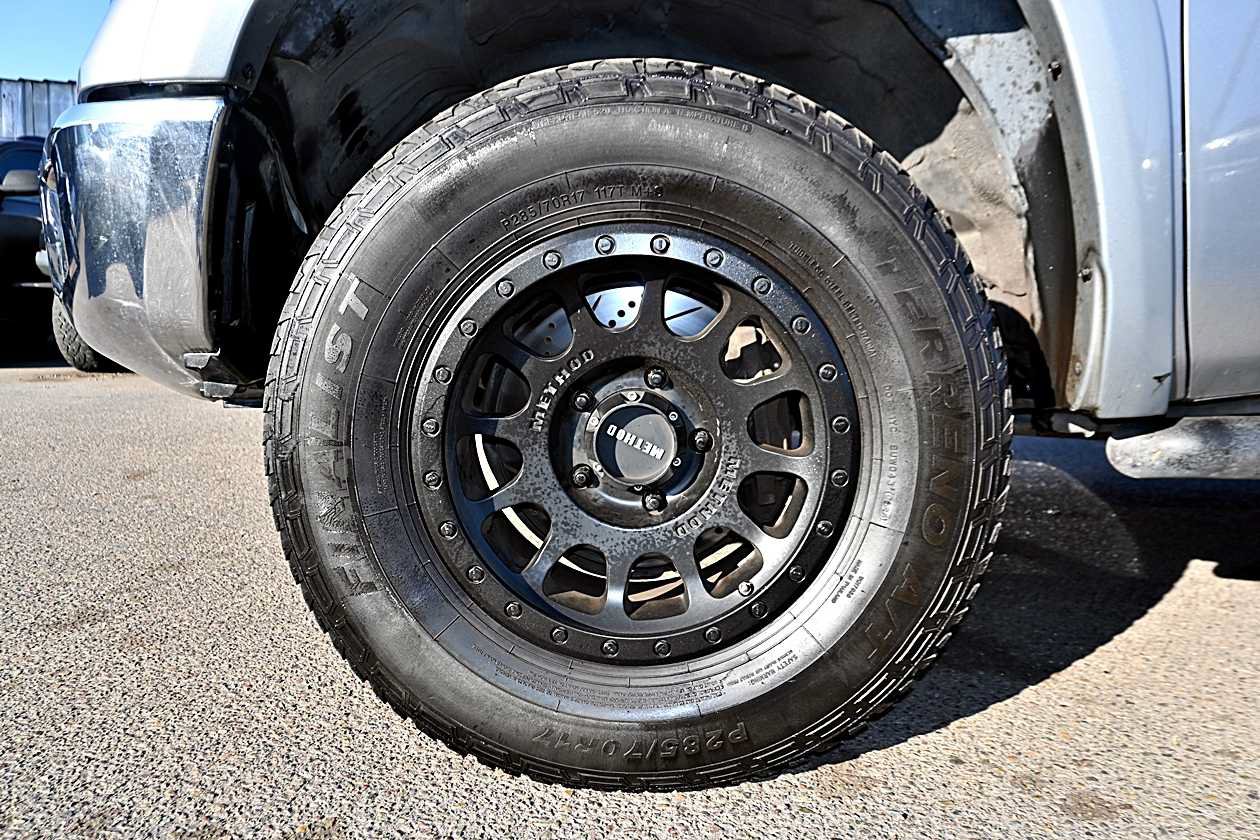 Used 2017 Toyota Tundra SR5 w/ SR5 Upgrade Package RWD image 6