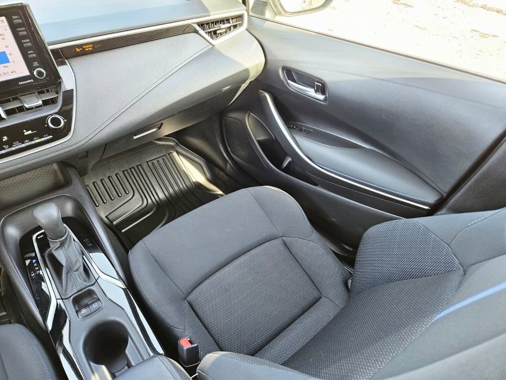 Used 2022 Toyota Corolla SE image 12
