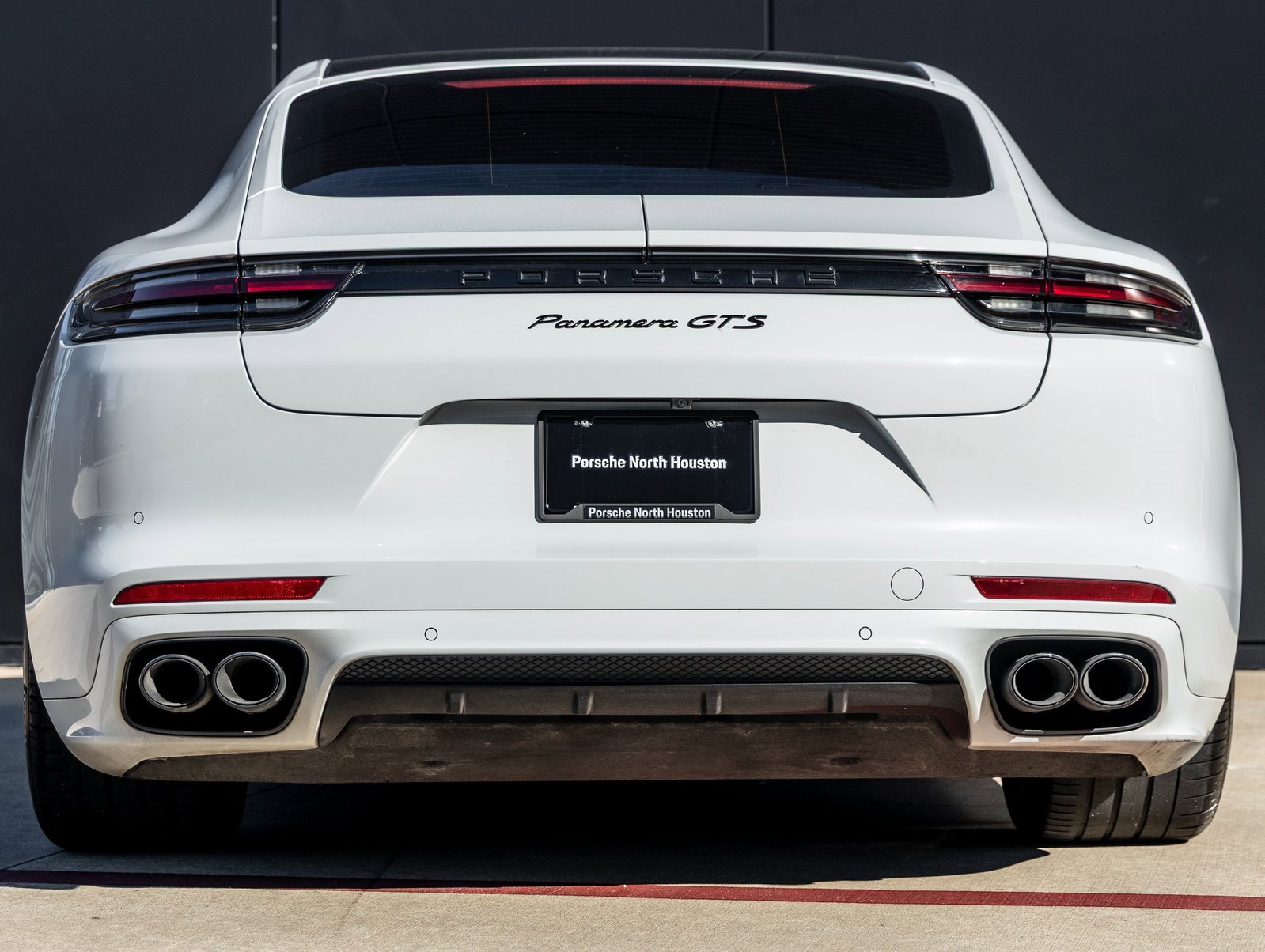 Used 2020 Porsche Panamera GTS image 10