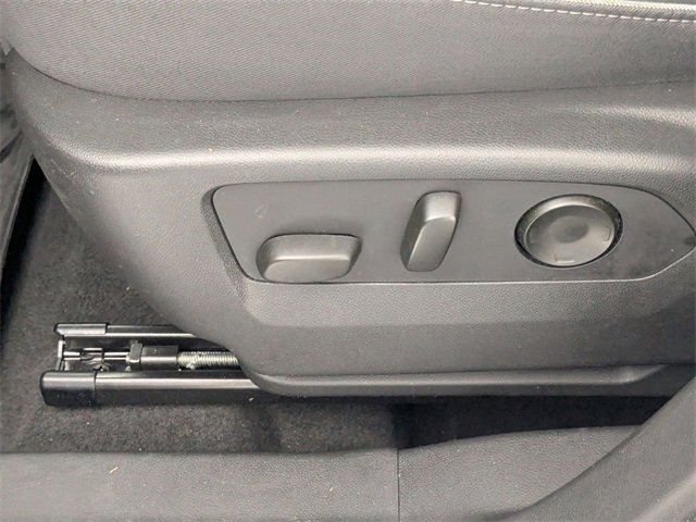 Used 2021 Buick Envision Essence w/ Sport Touring Package image 14