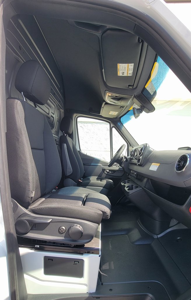 New 2025 Mercedes-Benz Sprinter 3500 image 8