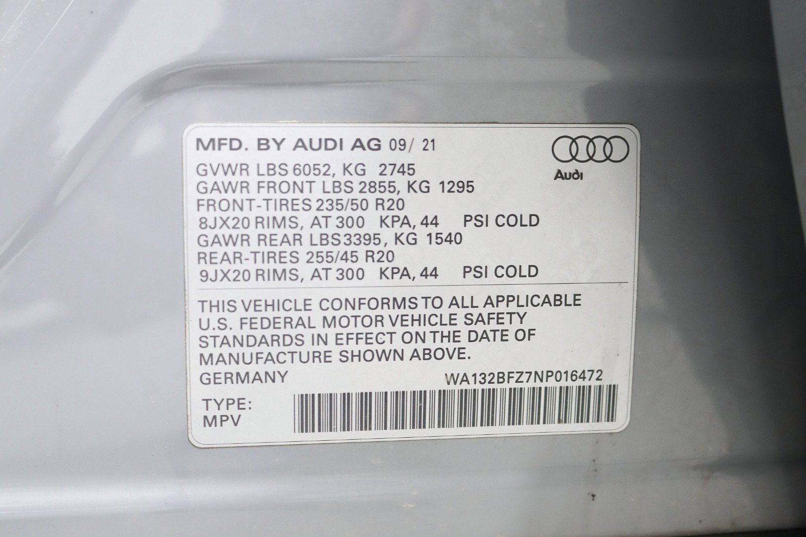 Used 2022 Audi Q4 e-tron Premium Plus image 37