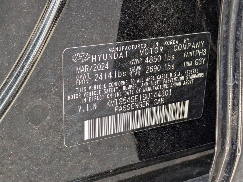 Used 2025 Genesis G70 3.3T Advanced w/ Sport Prestige Package image 23