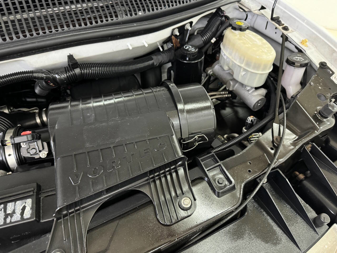 Used 2017 GMC Savana 2500 image 91