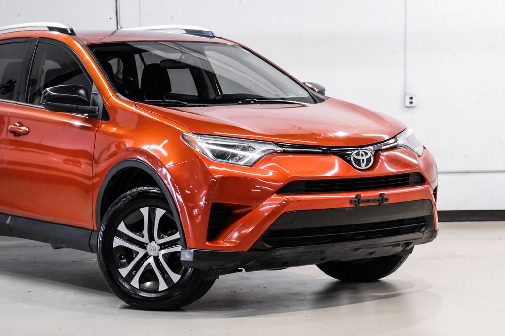 Used 2016 Toyota RAV4 LE FWD image 8