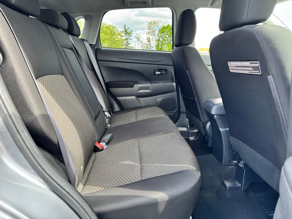 Used 2016 Mitsubishi Outlander Sport ES AWD/4WD image 13